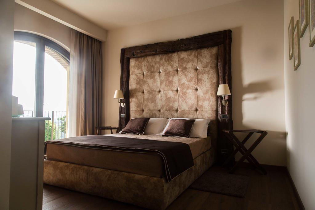 Bed and Breakfast Cascina Cortine Guarene Zimmer foto